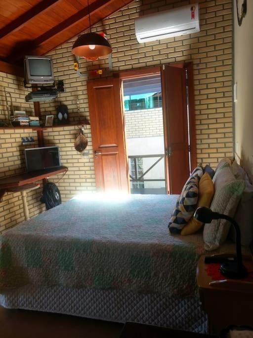 Studio Gamboa Garopaba Luaran gambar
